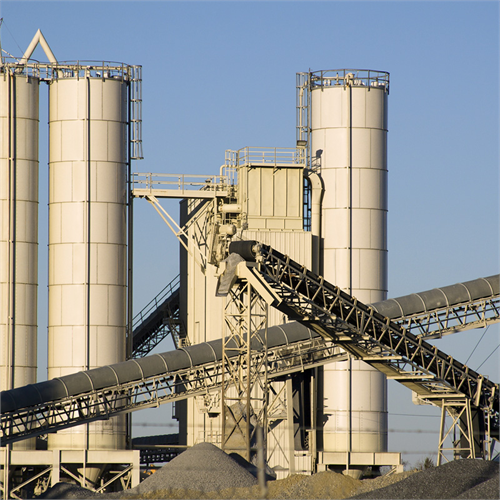 Misura del livello di riempimento in serbatoi con distanziometri LASER